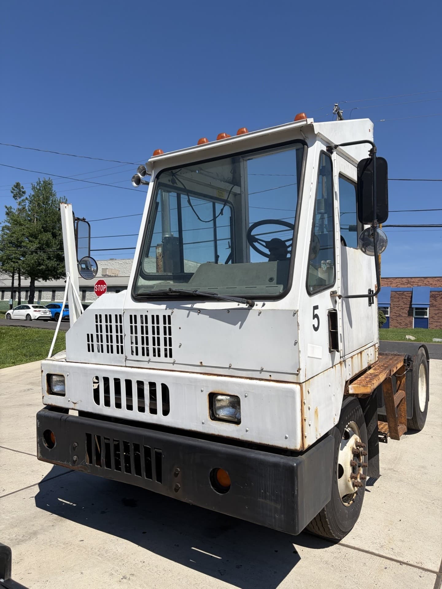 Used 2004 Ottawa  4x2 OFF yard truck for sale in Bensalem, PA