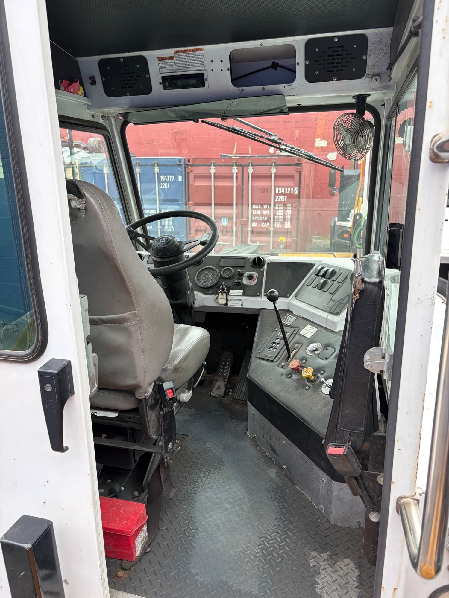 Used 2020 Capacity TJ 5000 yard truck for sale in Bensalem, PA - view 2
