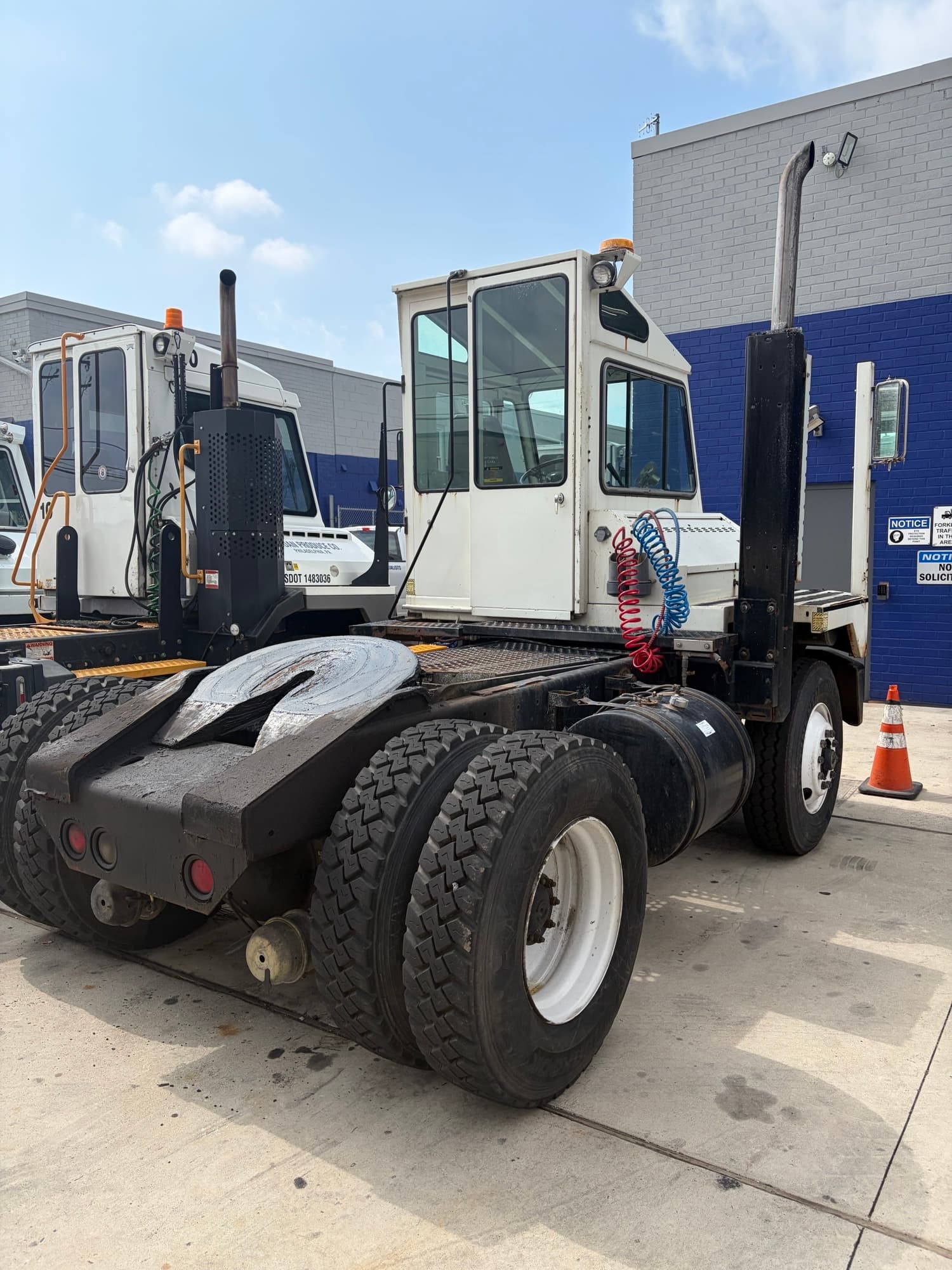 Used 1999 Kalmar  4x2 OFF yard truck for sale in Bensalem, PA - view 2