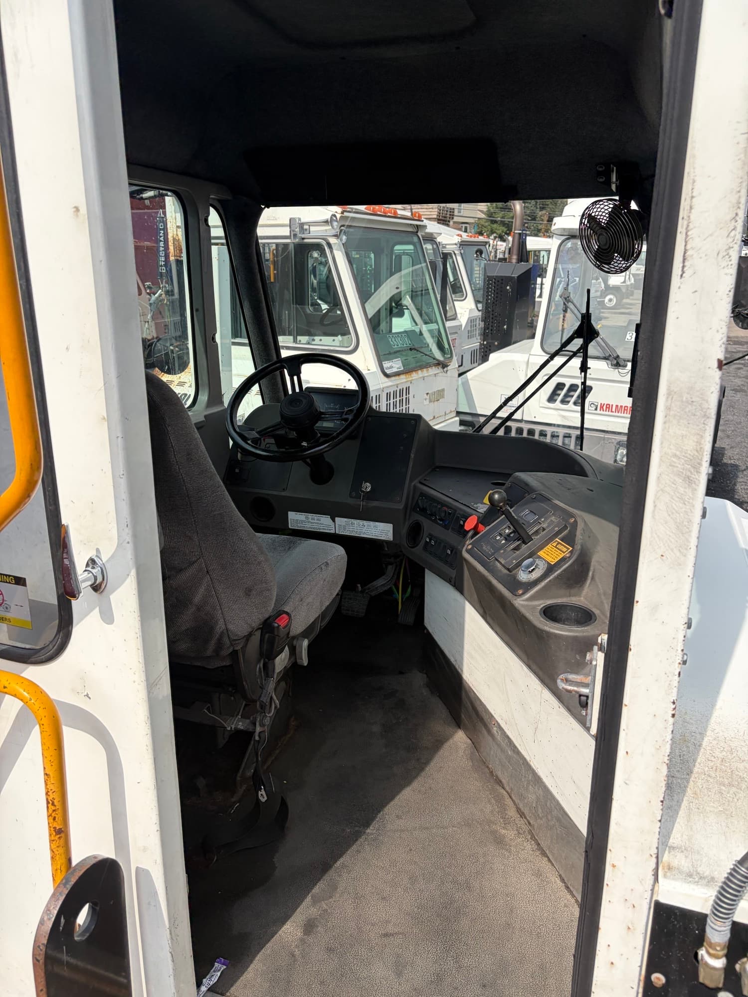 Used 2021 Kalmar T2 4x2 OFF yard truck for sale in Bensalem, PA - view 3