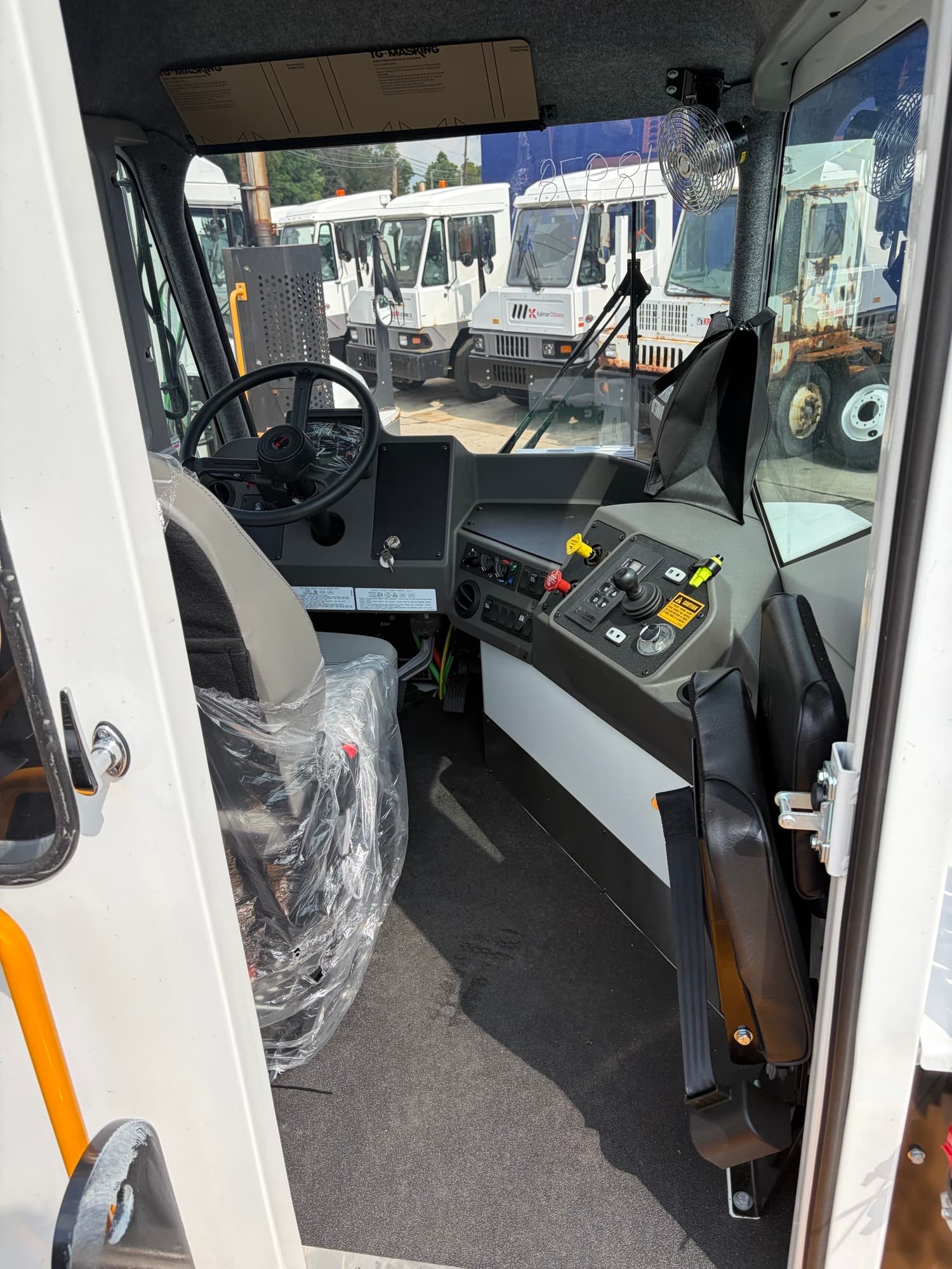 New 2026 Kalmar T2 4x2 OFF yard truck for sale in Bensalem, PA - view 2