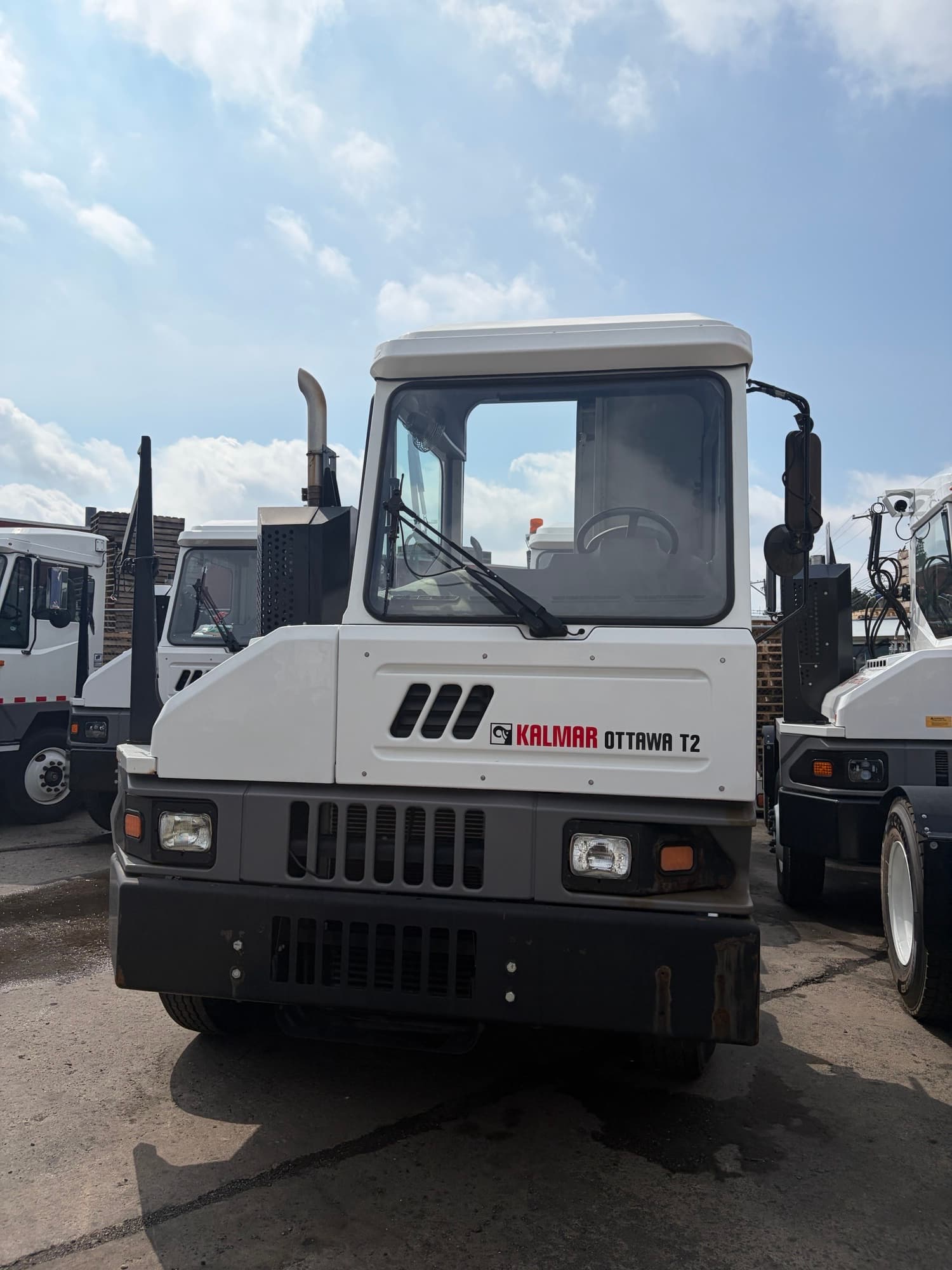 Used 2021 Kalmar T2 4x2 OFF yard truck for sale in Bensalem, PA