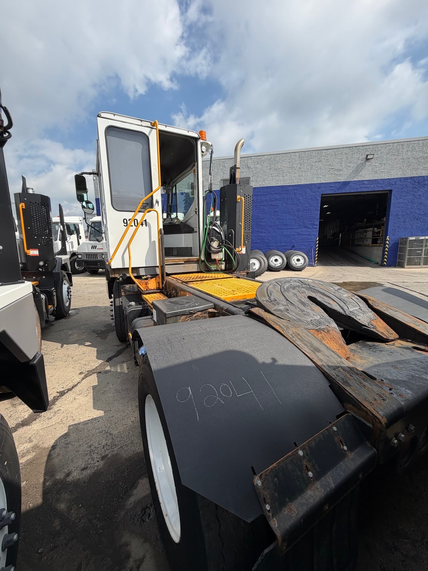Used 2021 Kalmar T2 4x2 OFF yard truck for sale in Bensalem, PA - view 2