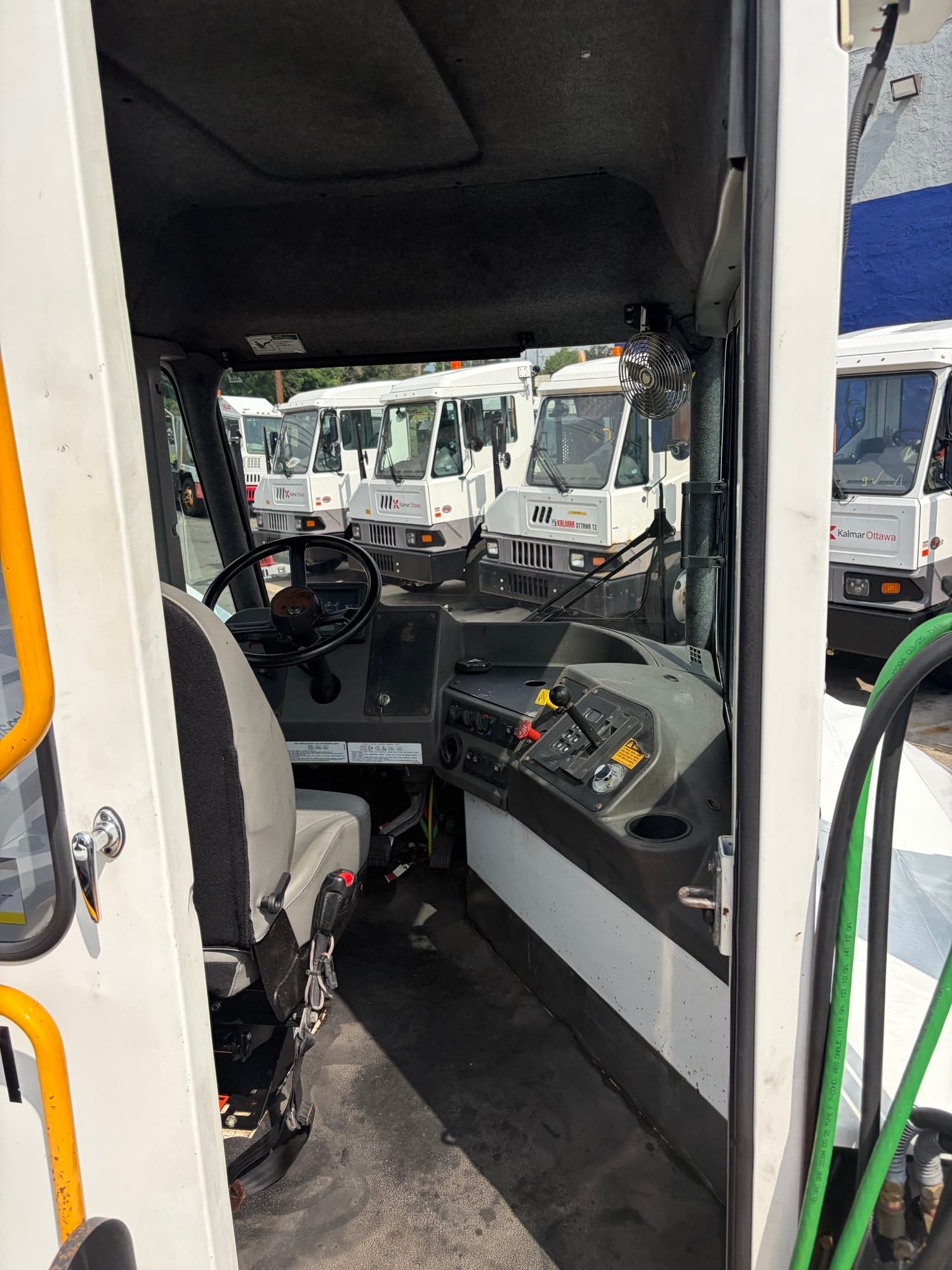 Used 2021 Kalmar T2 4x2 OFF yard truck for sale in Bensalem, PA - view 3