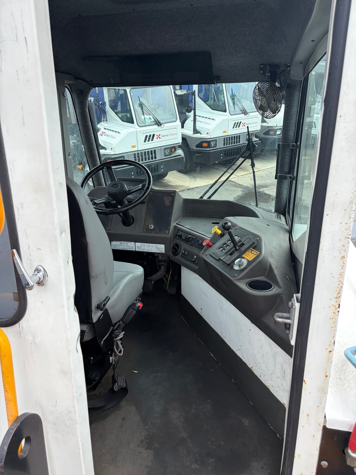 Used 2021 Kalmar T2 4x2 OFF yard truck for sale in Bensalem, PA - view 2