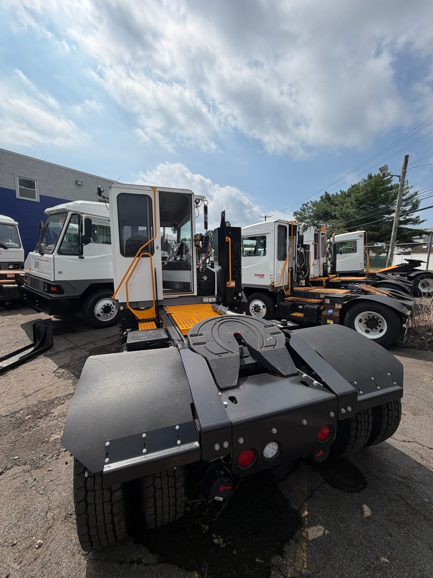 New 2026 Kalmar T2 4x2 OFF yard truck for sale in Bensalem, PA - view 3