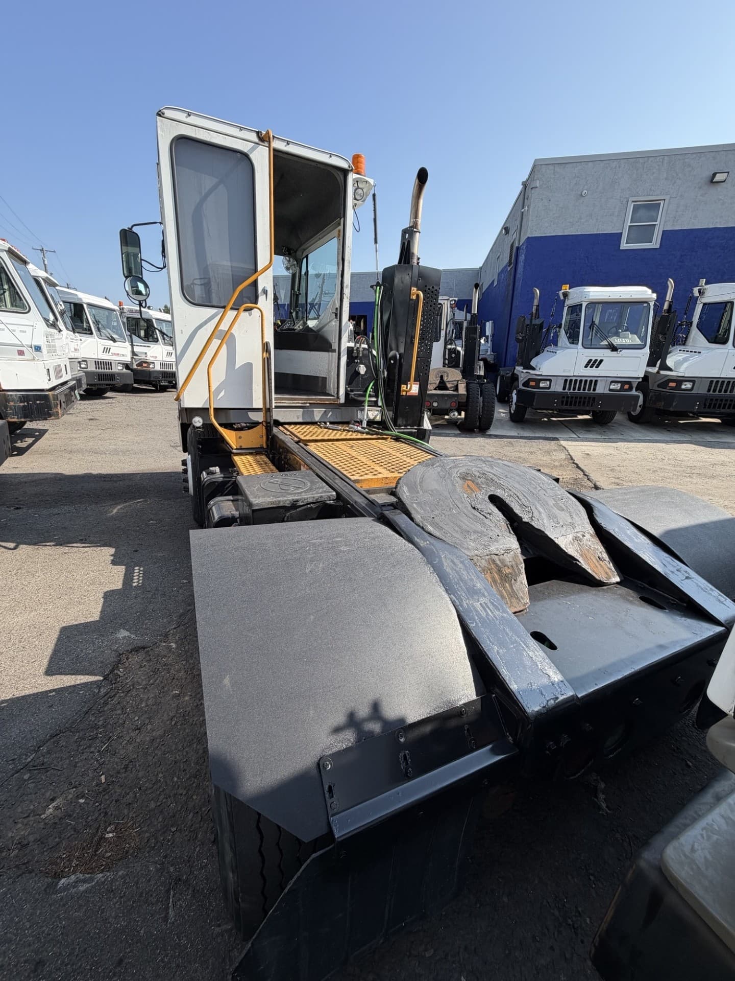 Used 2021 Kalmar T2 4x2 OFF yard truck for sale in Bensalem, PA - view 2