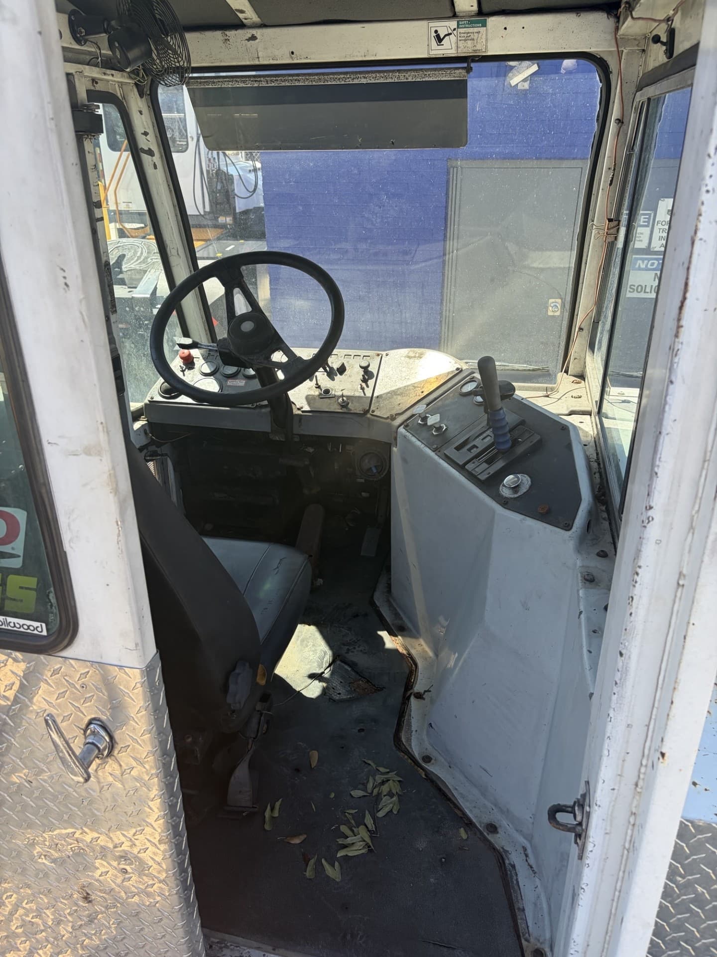 Used 2005 Ottawa  4x2 OFF yard truck for sale in Bensalem, PA - view 3