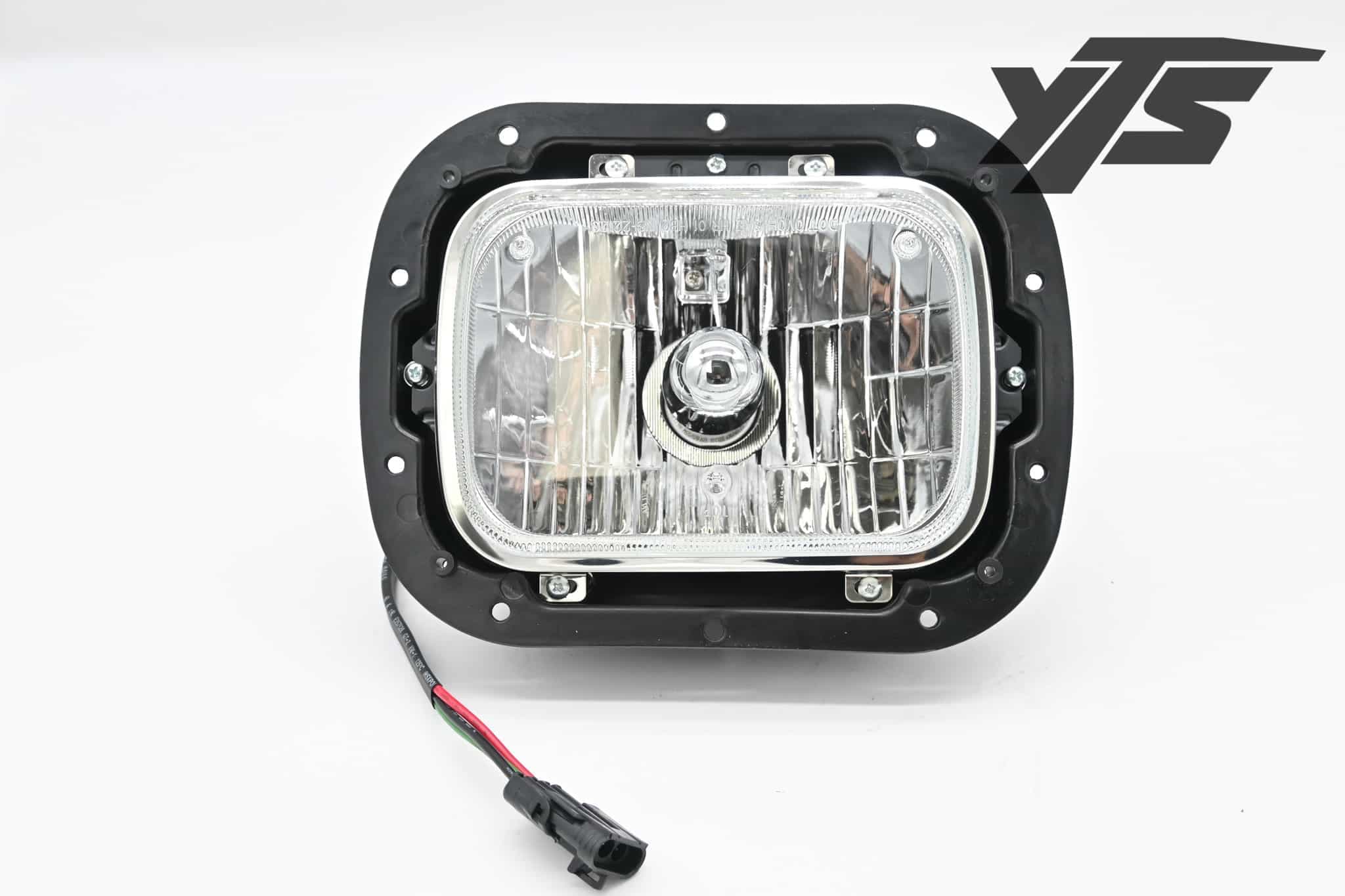 Autocar Headlamp - 7372 - Electrical for yard trucks SKU 7372
