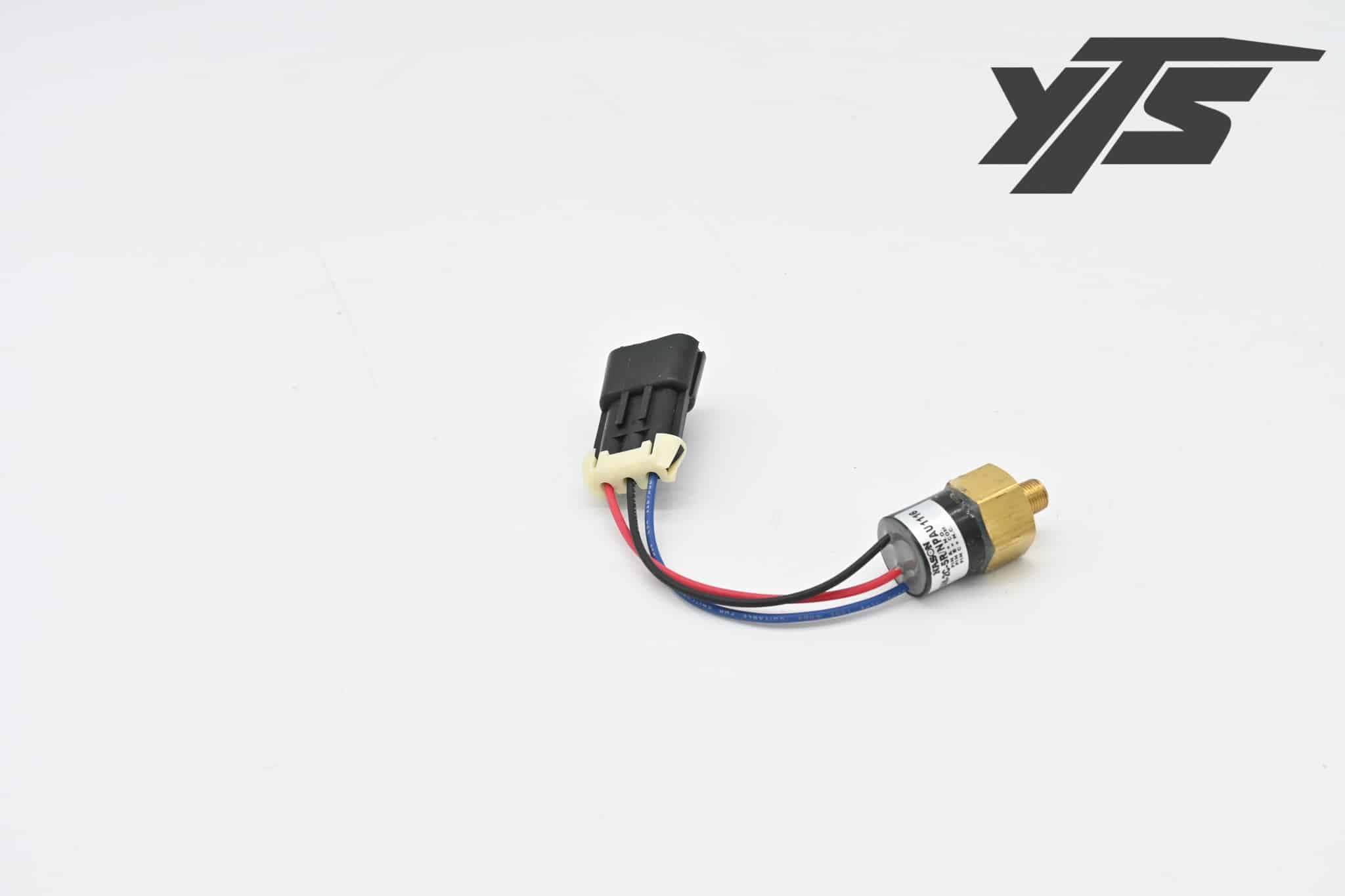 Autocar Low Air Pressure Switch - A7240090-001 - Electrical for yard trucks SKU A7240090-001