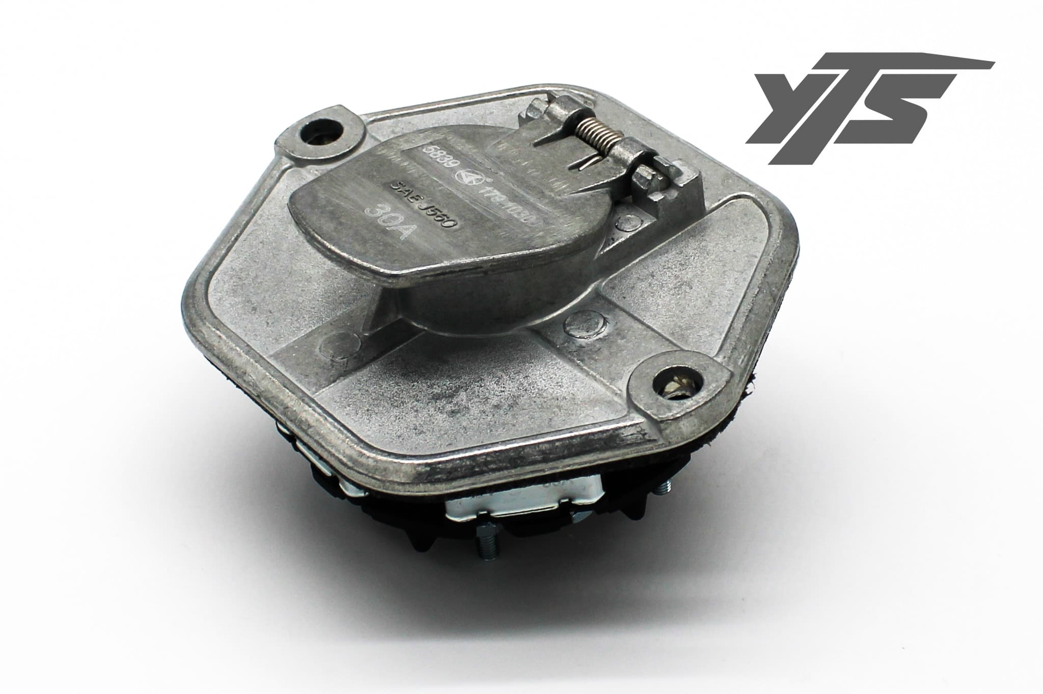 Automann Hd Socket 7 Way 30 Amp - 179.1030 - Miscellaneous for yard trucks SKU 179.1030