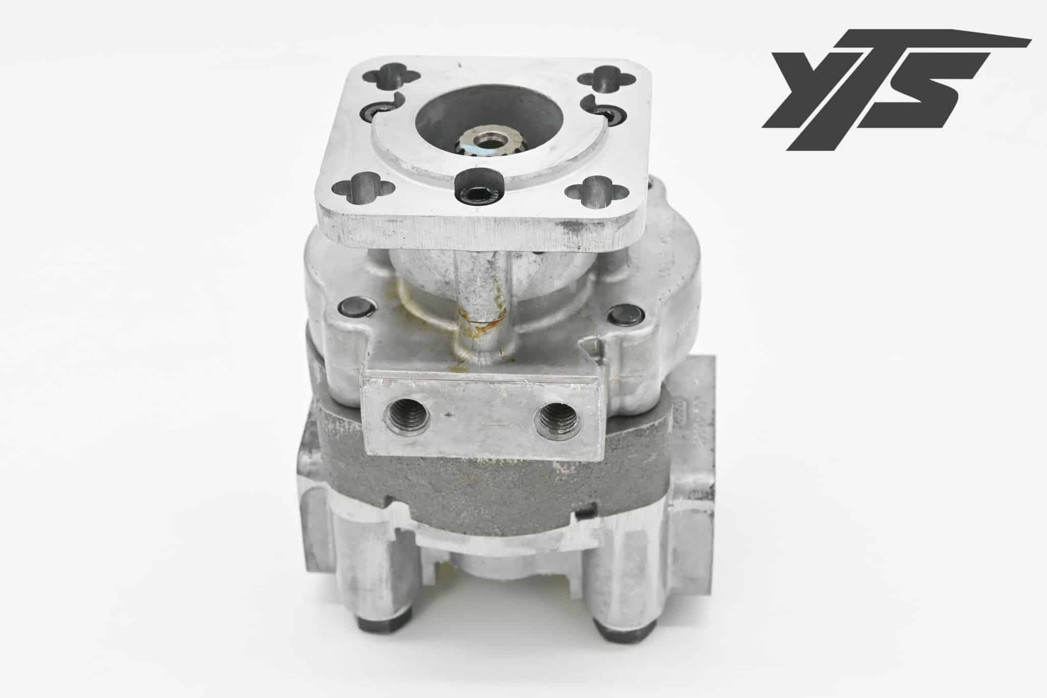 Capacity 7 Gpm Pump - 124786 - Air System for yard trucks SKU 124786