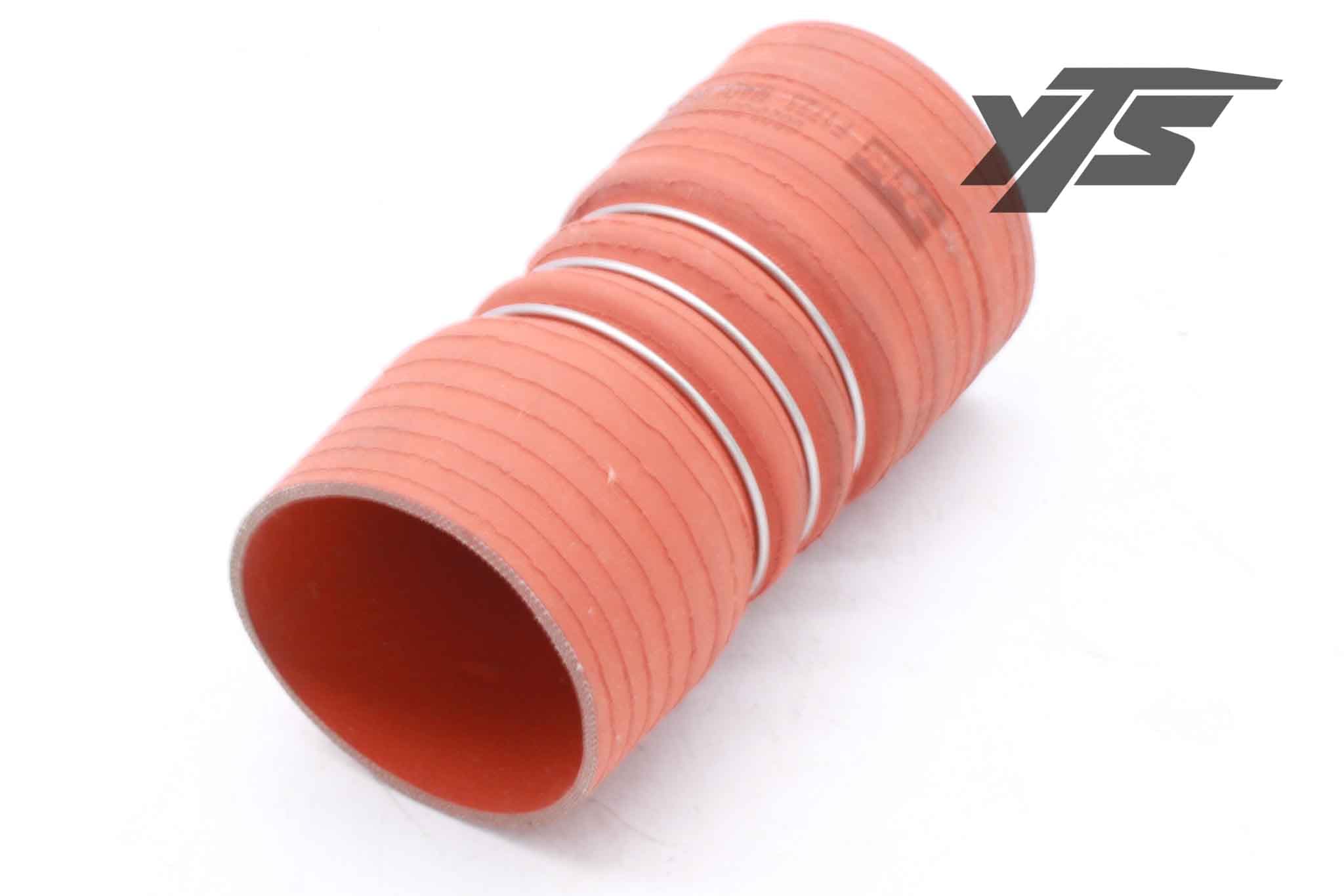 Capacity Hump Silicone 3Id X 6Lg Hose - 130956 - Tubes & Lines for yard trucks SKU 130956