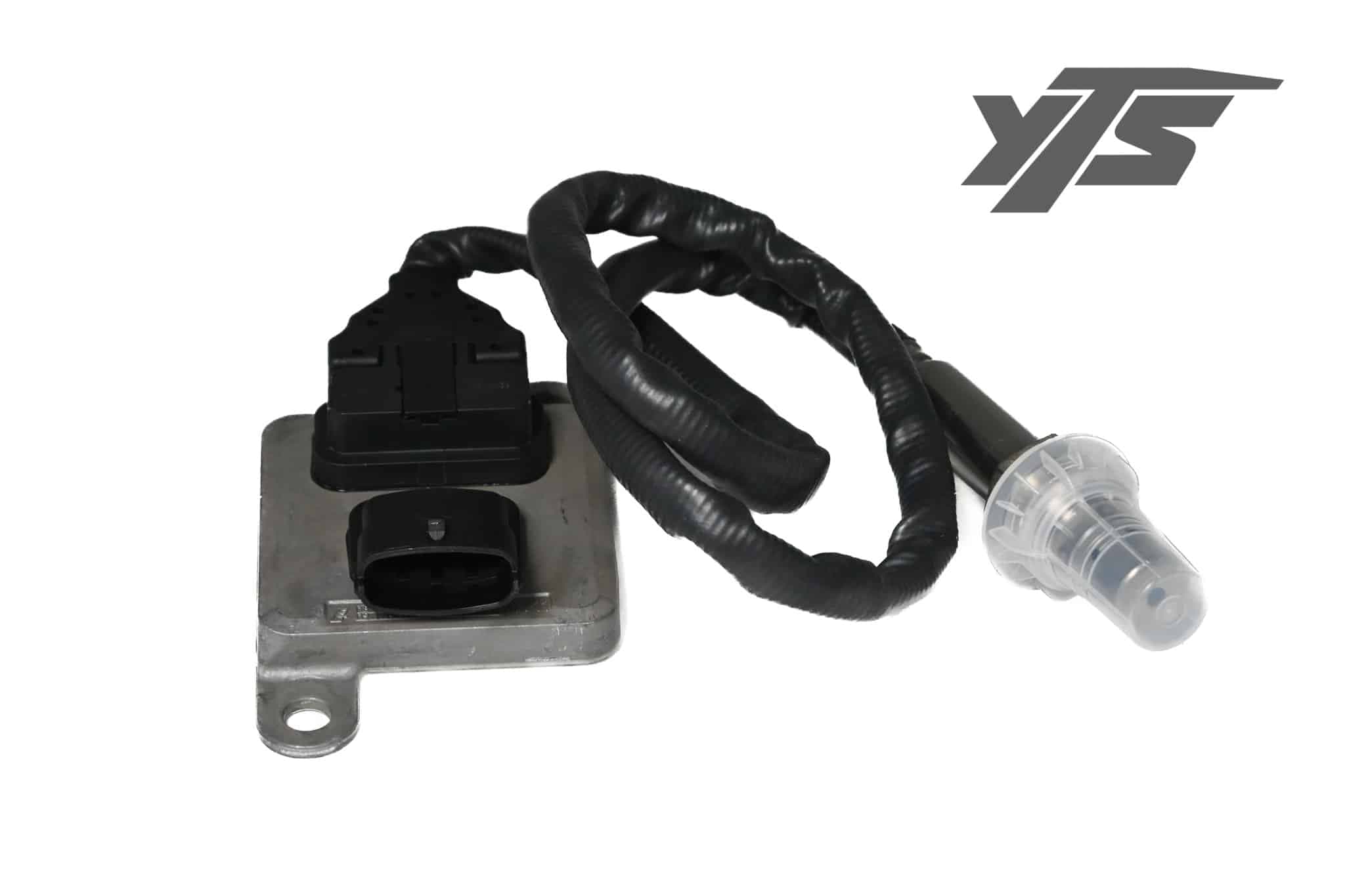 Cummins Nitrogen Oxide Sensor - 2894939 - Electrical for yard trucks SKU 2894939