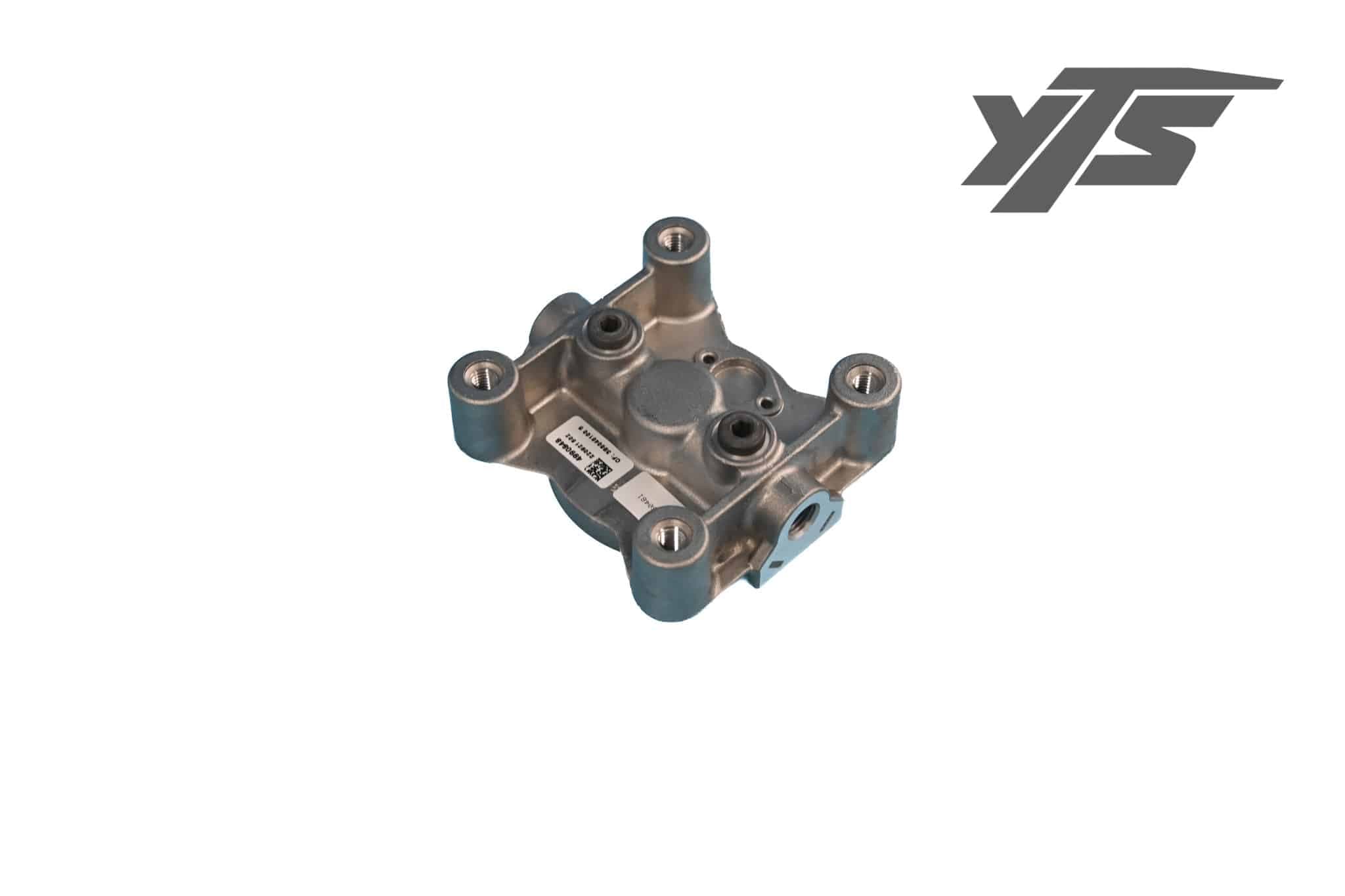 Cummins Pac Head - 3960461-S - Miscellaneous for yard trucks SKU 3960461-S
