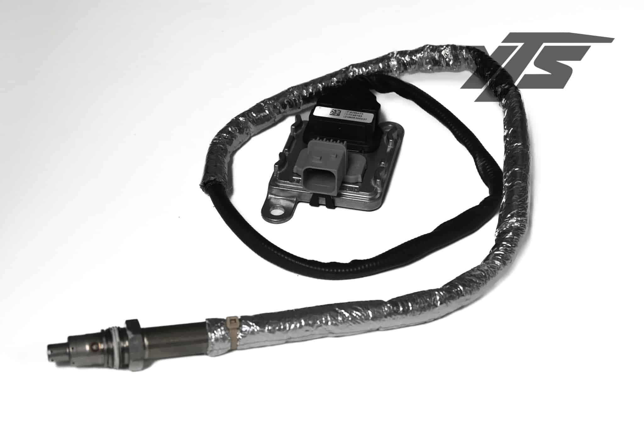 Cummins Nitrogen Oxide Sensor - 5295473RX - Electrical for yard trucks SKU 5295473RX