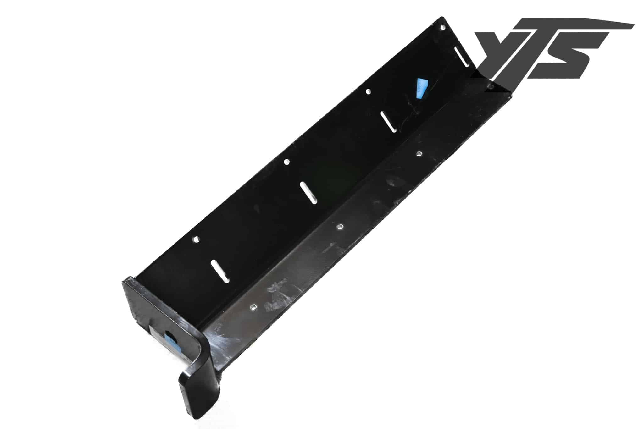 Kalmar Ottawa Weld Fender Bracket - 53547615 - Miscellaneous for yard trucks SKU 53547615