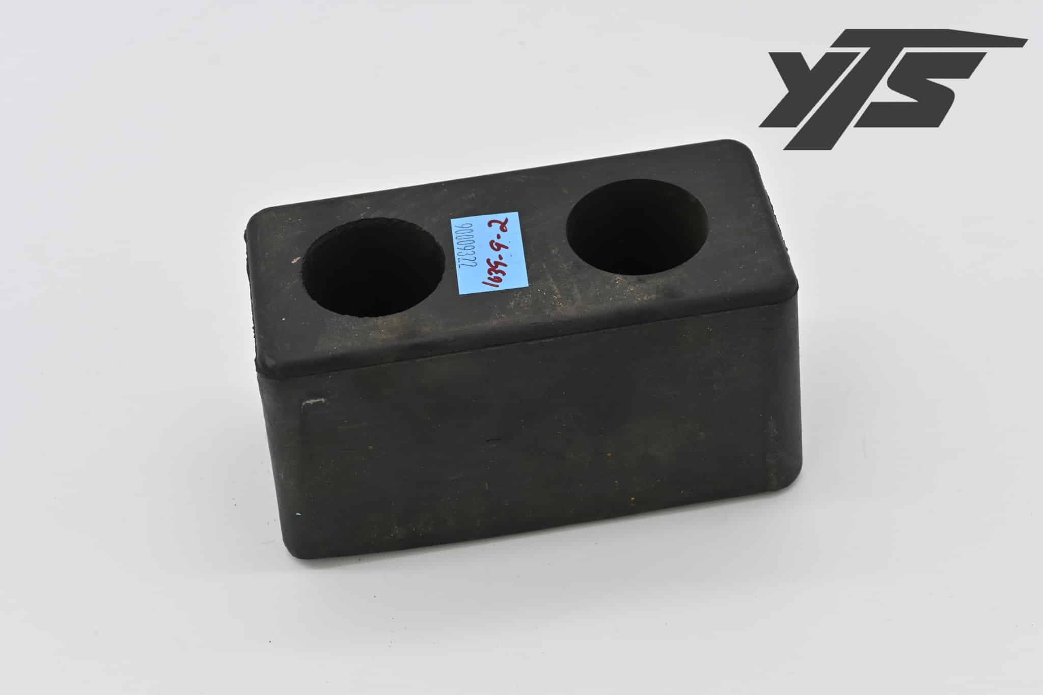 Kalmar Ottawa Bumper Rubber Left-Hand Deck - 90009322 - Body for yard trucks SKU 90009322