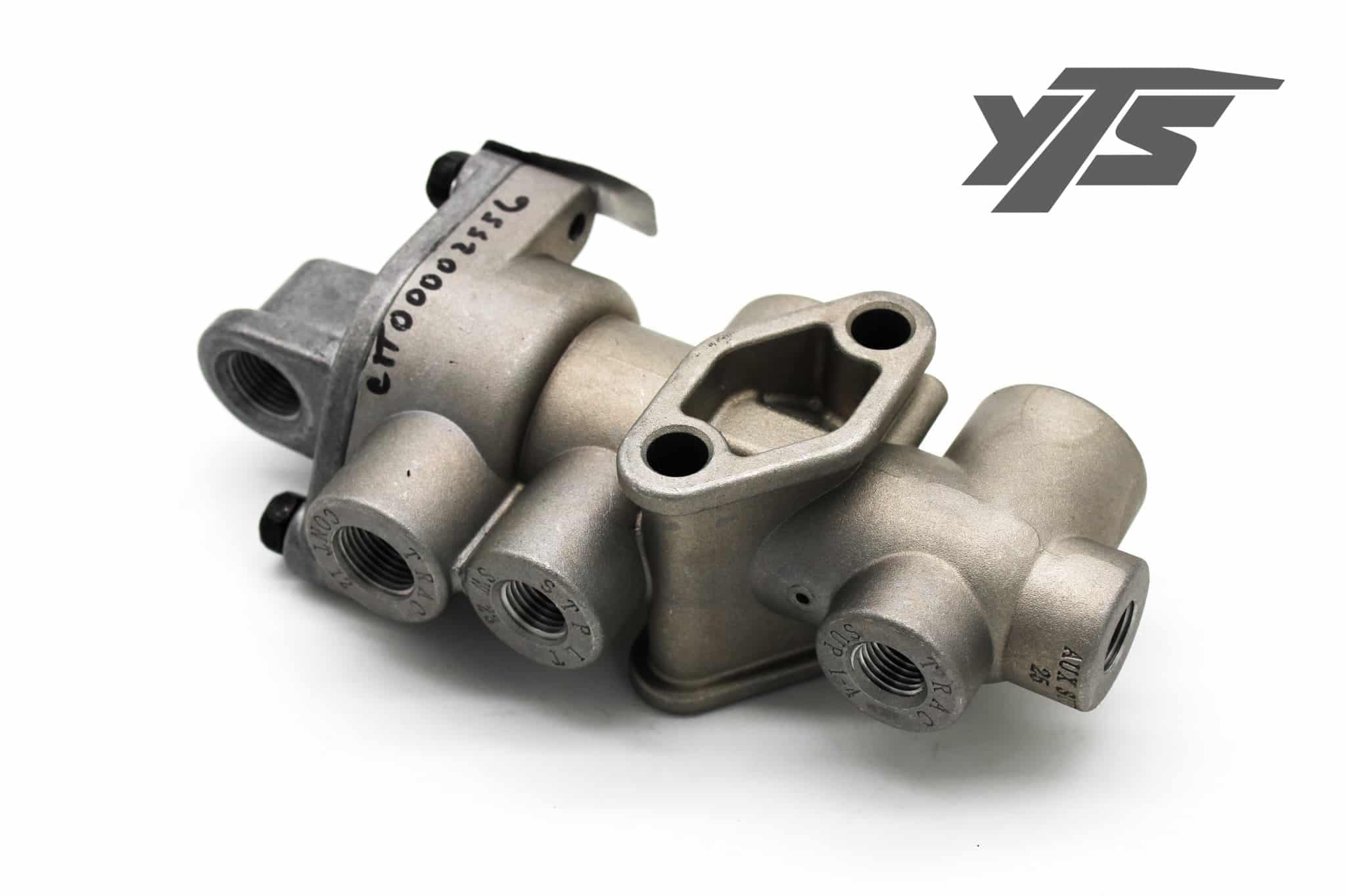Kalmar Ottawa Tractor Protection Valve - CTT00002556 - Air System for yard trucks SKU CTT00002556