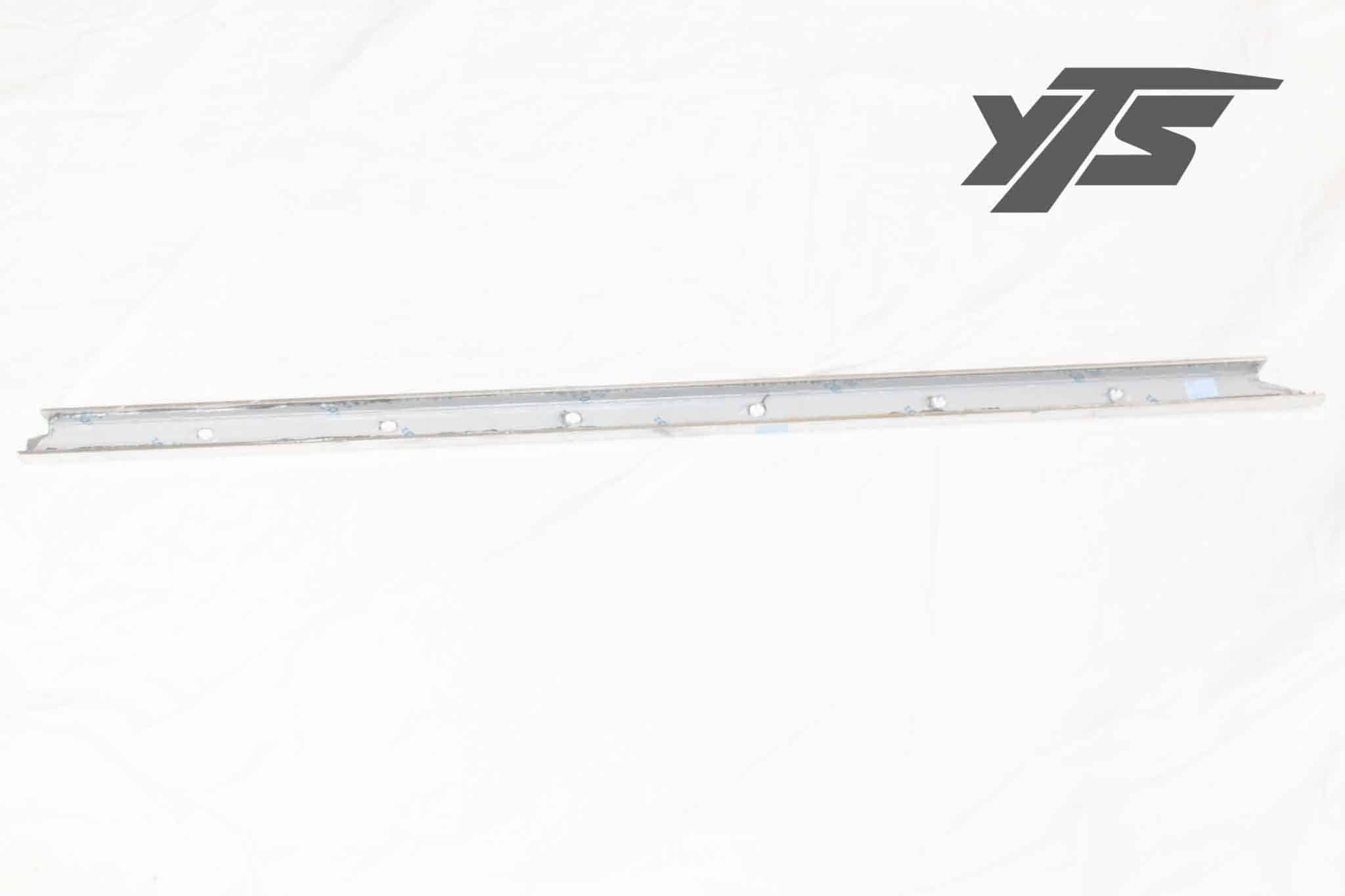 Kalmar Ottawa Rear Upper Slide Rail Door - CTT00002717 - Body for yard trucks SKU CTT00002717