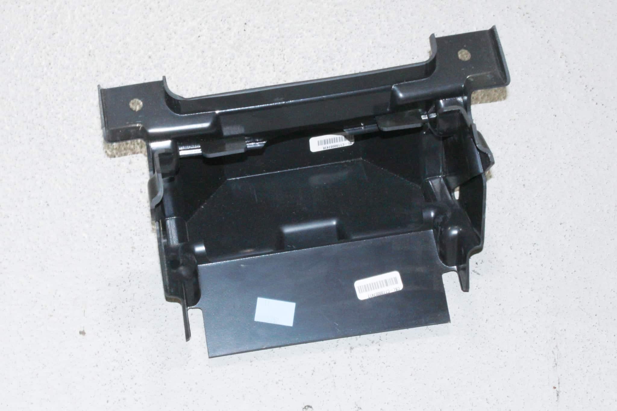 Kalmar Ottawa Lid DEF Tank Cap Cover - CTT00025352 - Miscellaneous for yard trucks SKU CTT00025352