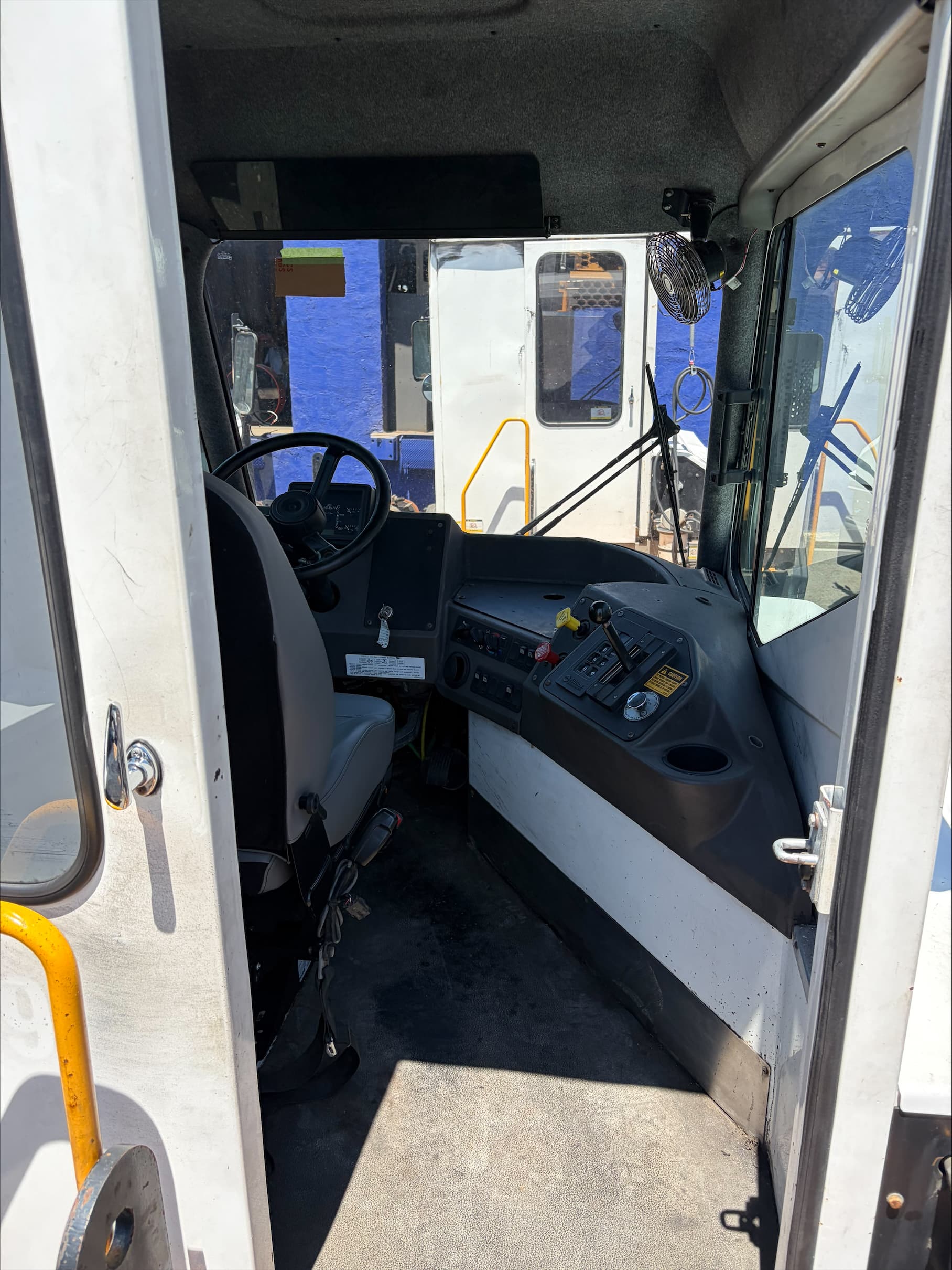 Used 2021 Kalmar T2 4x2 OFF yard truck for sale in Bensalem, PA - view 4