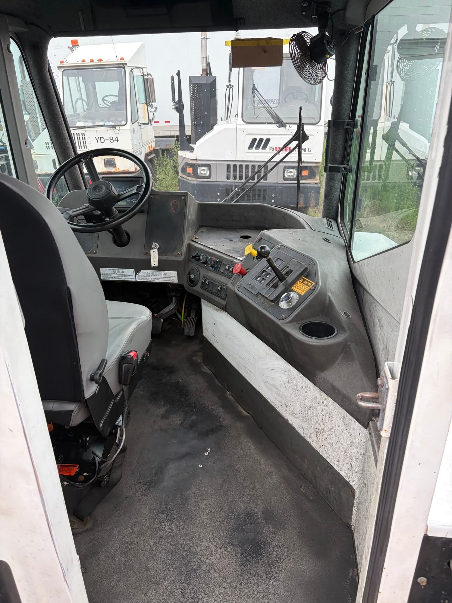 Used 2021 Kalmar T2 4x2 OFF  yard truck for sale - view 2