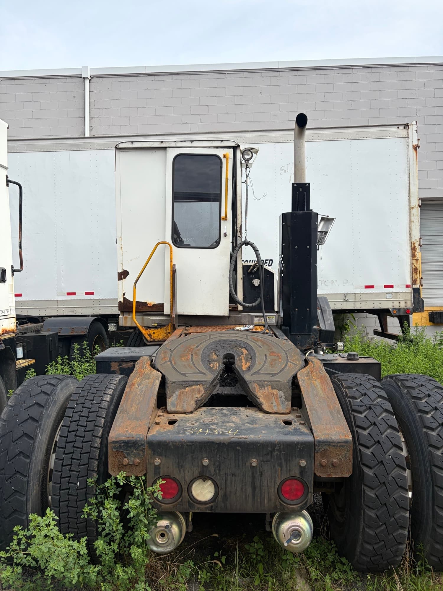 Used 2023 Kalmar T2 4x2 OFF  yard truck for sale in Bensalem, PA - view 2