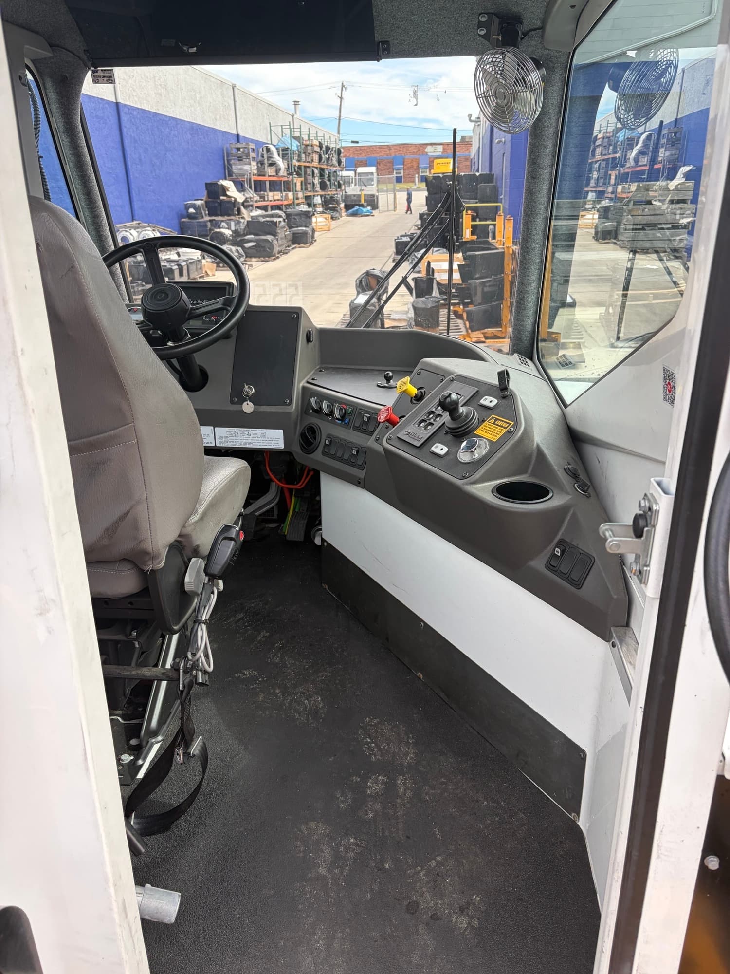 Used 2025 Kalmar T2 4x2 OFF yard truck for sale - view 3