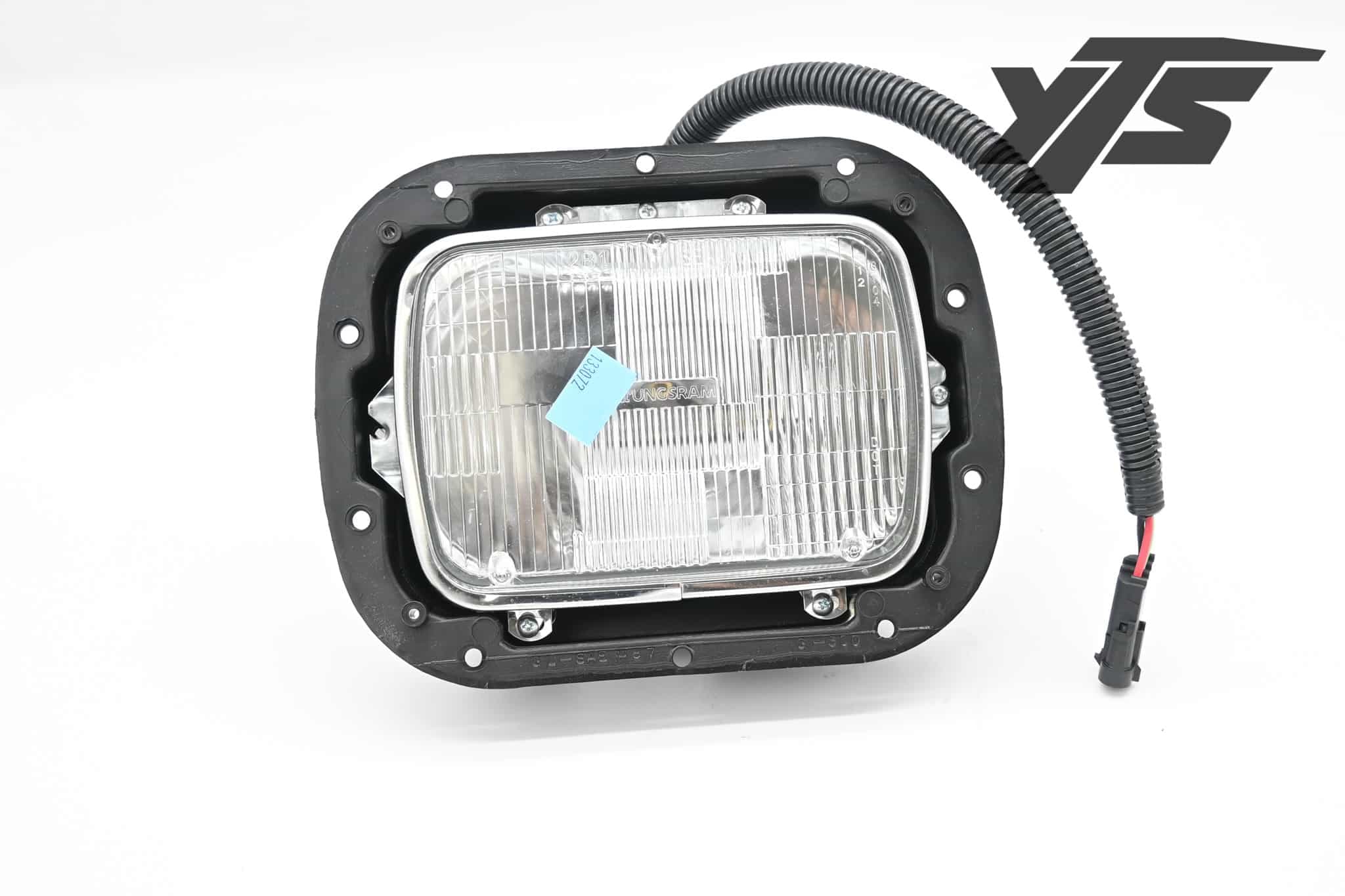 Capacity Headlight Rect Halogen Assembly - 133072 - Lights for yard trucks SKU 133072