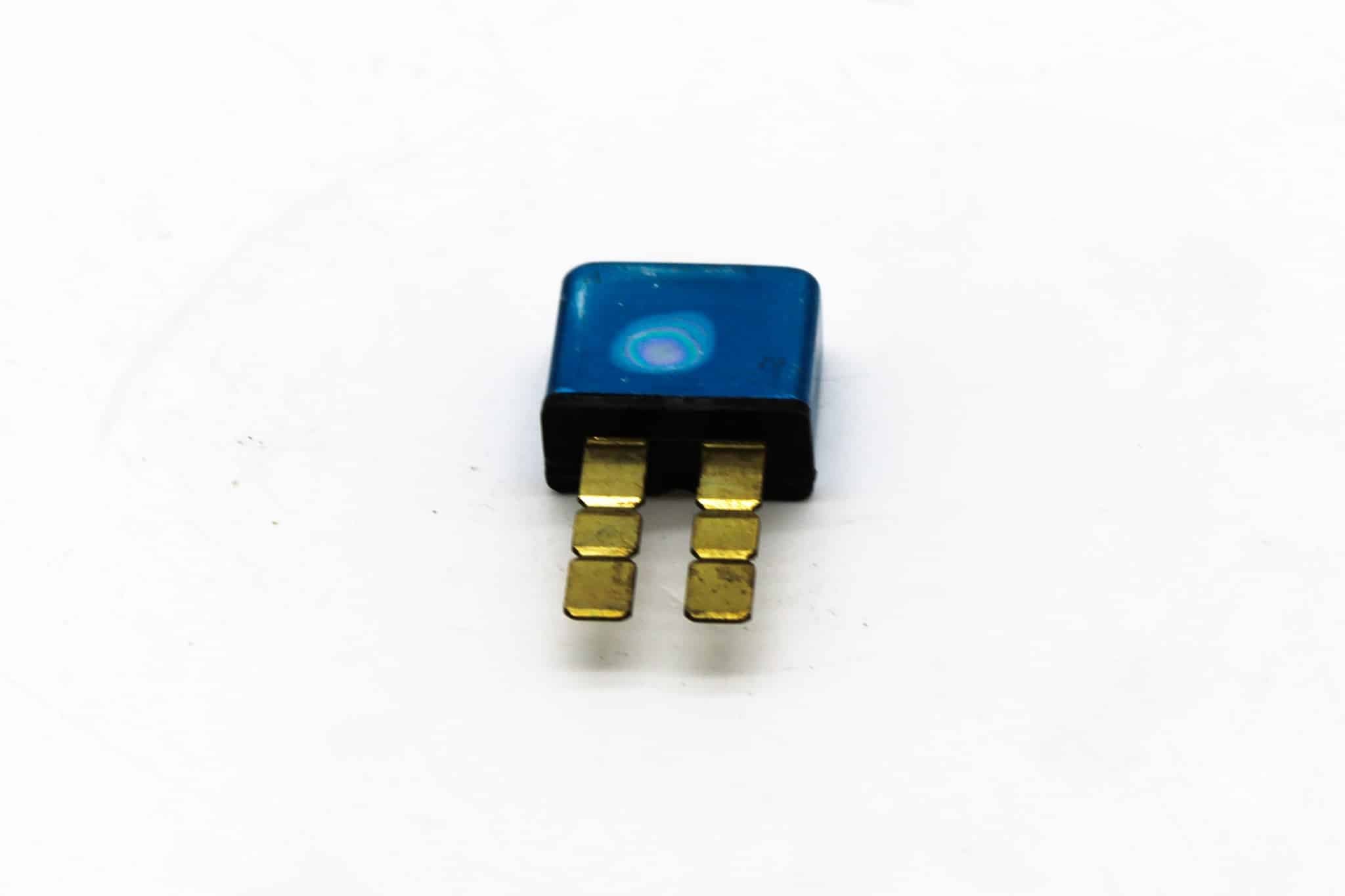 Capacity Breaker 15 Amp Plug In - 131058 - Electrical for yard trucks SKU 131058