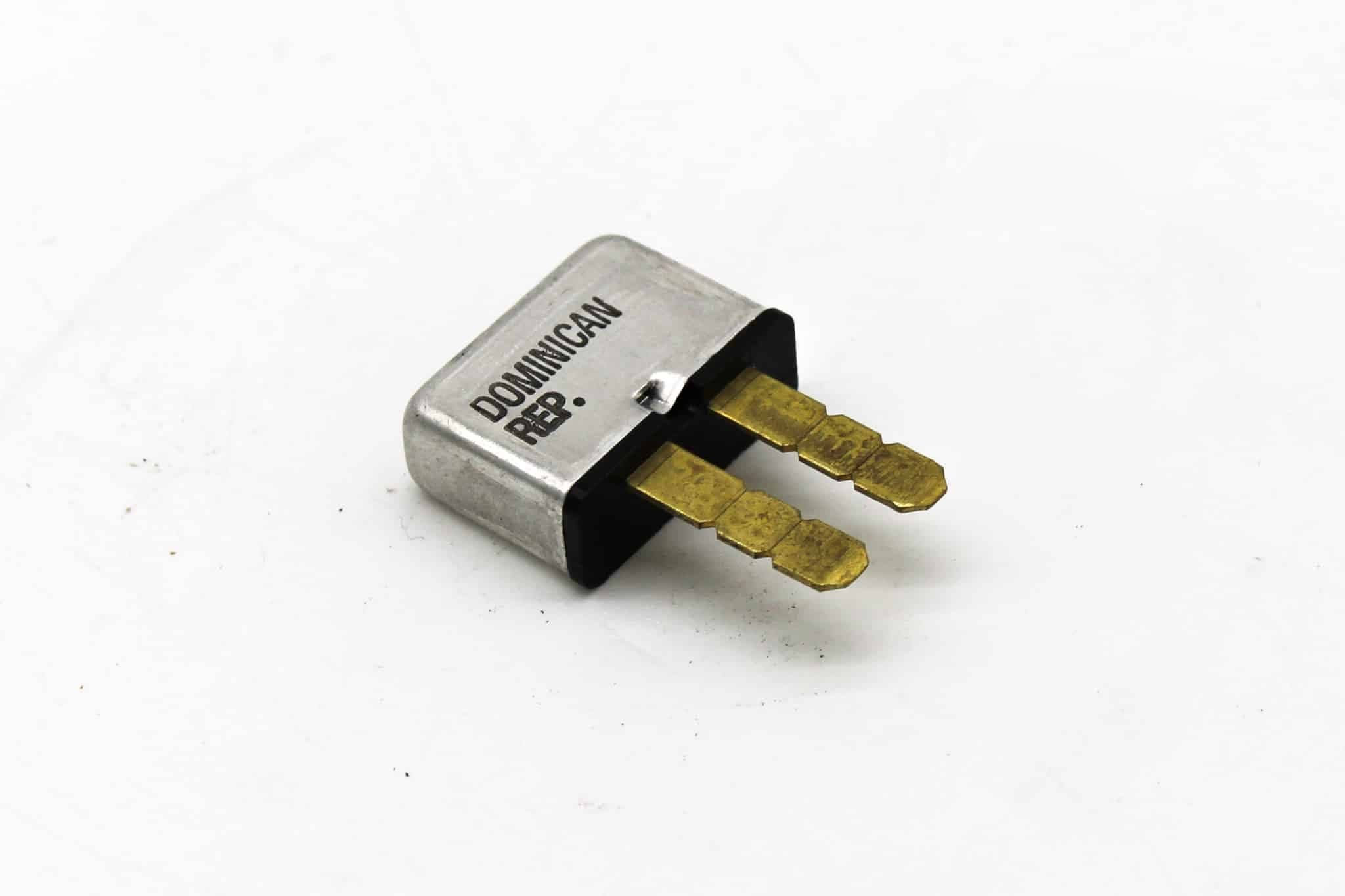 Capacity Breaker 20 Amp Plug In - 131059 - Electrical for yard trucks SKU 131059