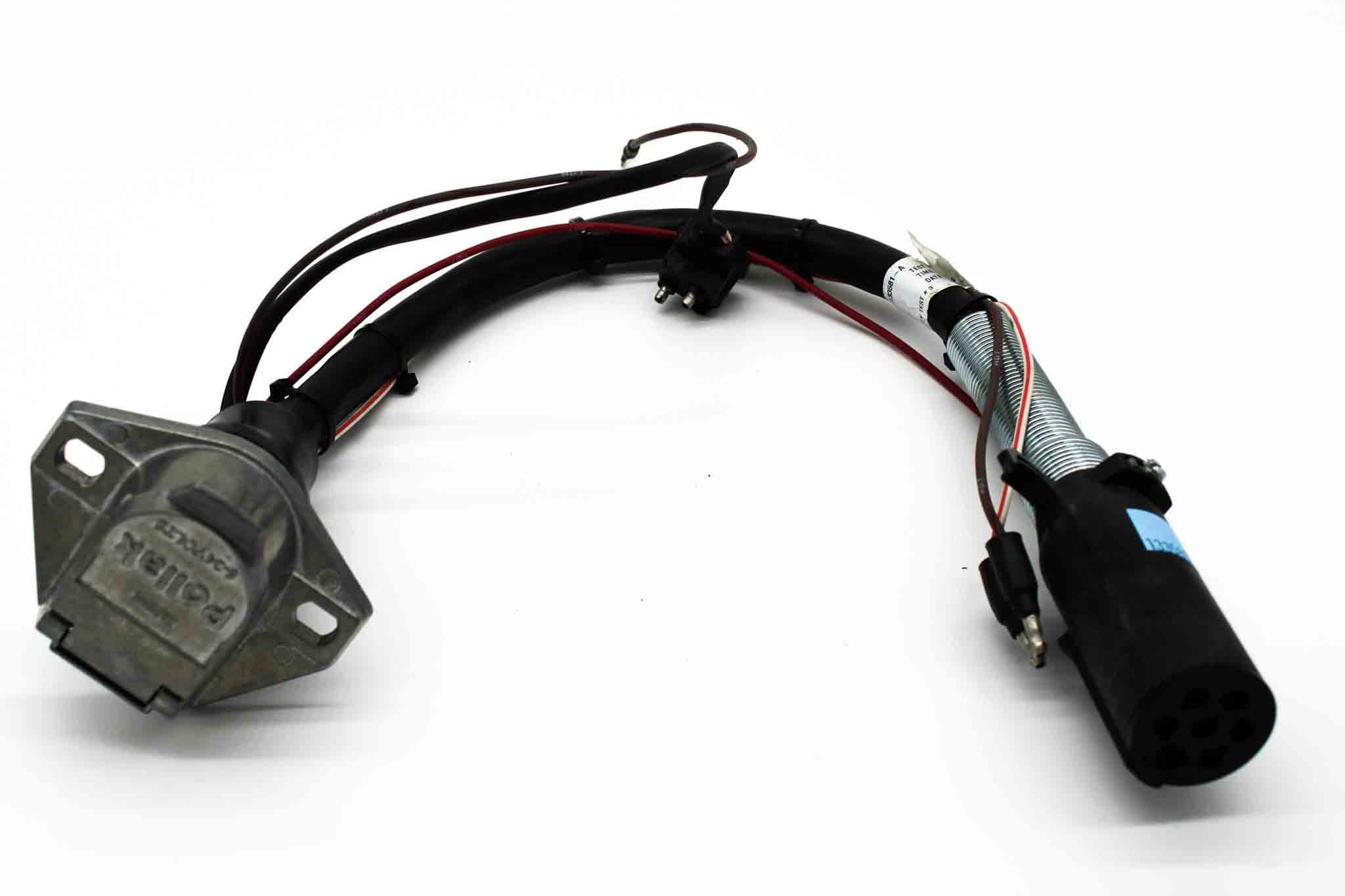 Capacity 7 Way Receptacle Molded Conn - 133581 - Miscellaneous for yard trucks SKU 133581