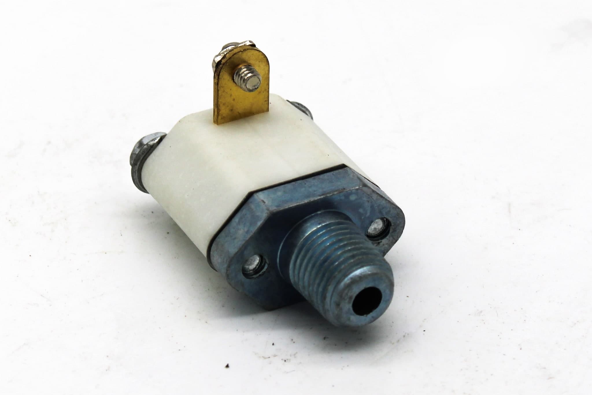 Automann Lp3 Low Pressure Switch - 170.280530 - Miscellaneous for yard trucks SKU 170.280530