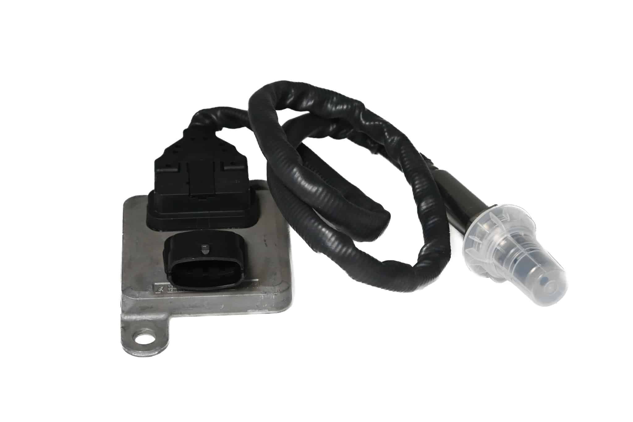 Cummins Nitrogen Oxide Sensor - 2894939 - Electrical for yard trucks SKU 2894939