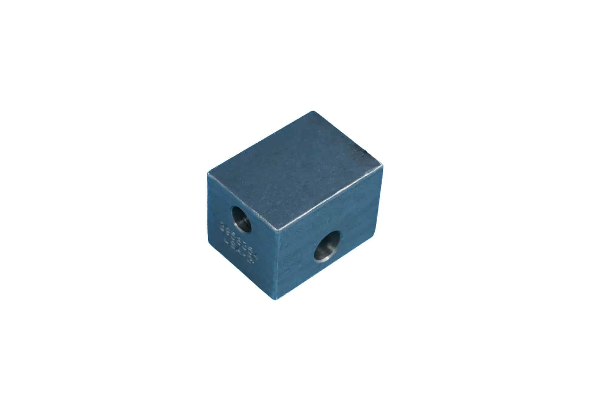 Cummins End Adjusting Link - 3958354 - Miscellaneous for yard trucks SKU 3958354