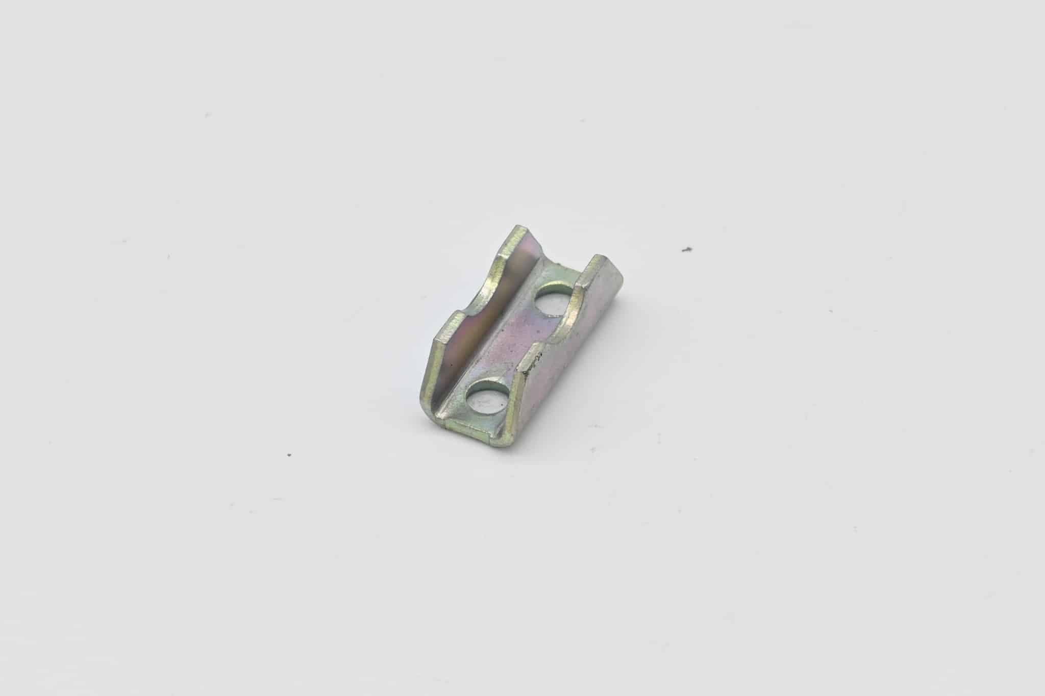 Kalmar Ottawa Seat Clamp - 53141877 - Fasteners for yard trucks SKU 53141877
