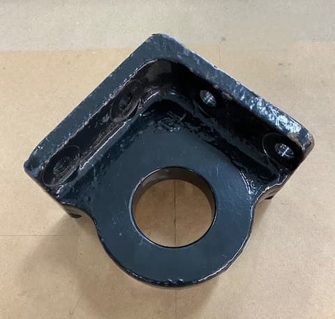 Kalmar Ottawa Engine Mounting Left Bracket - 53577416 - Platform for yard trucks SKU 53577416