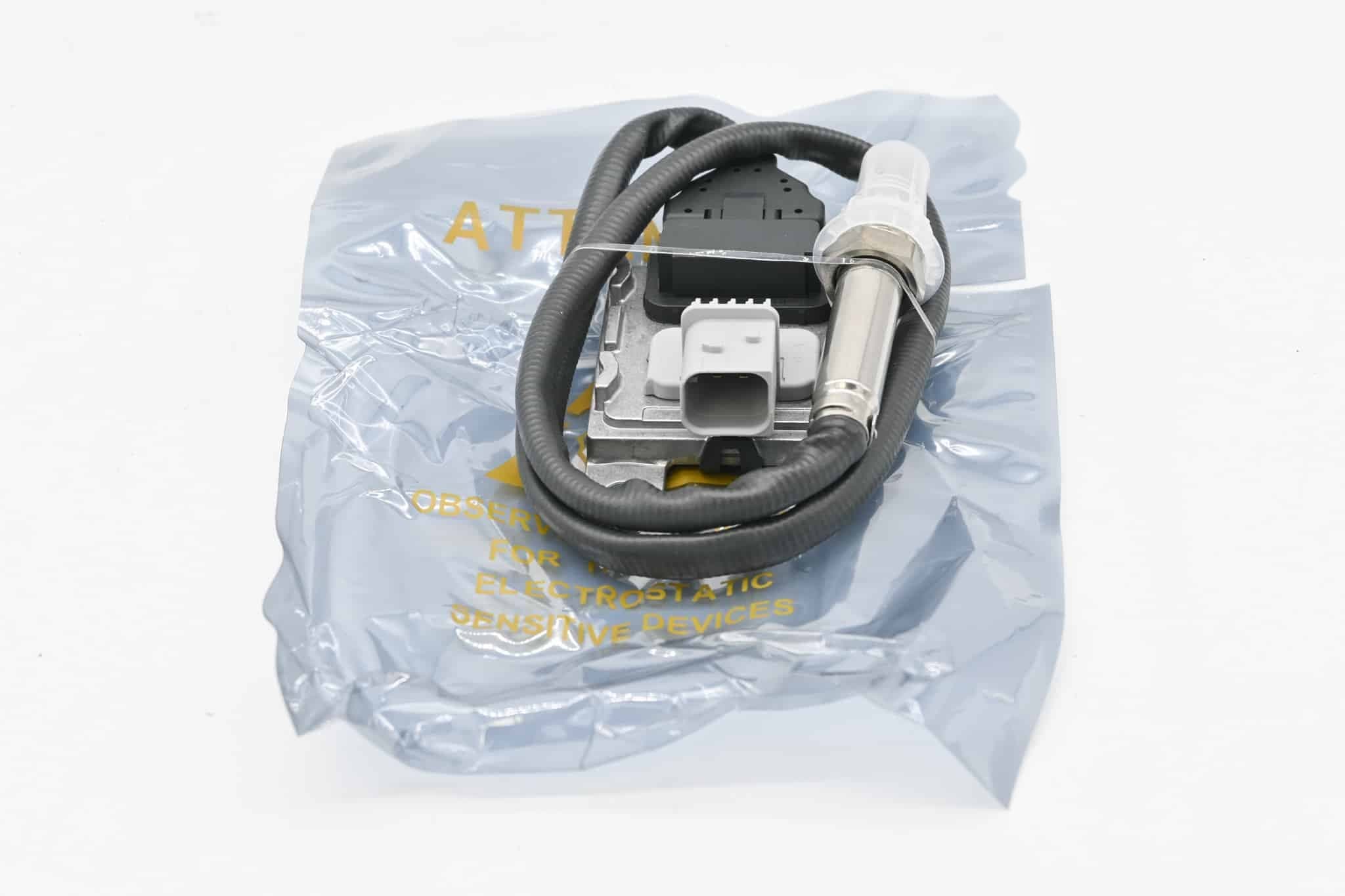 Automann Nox Sensor - 577.90653 - Electrical for yard trucks SKU 577.90653