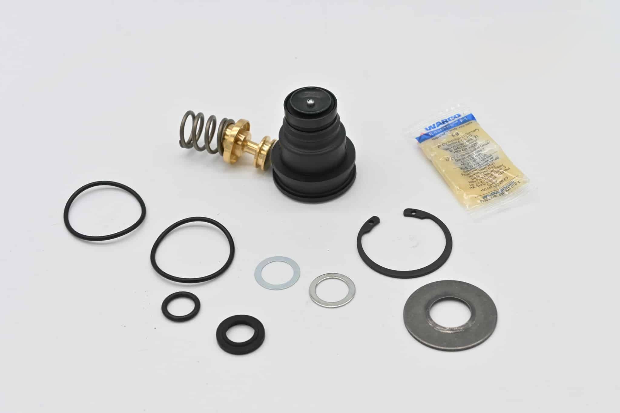 Kalmar Ottawa Cartridge Kit Air Dryer Valve - 90026547 - Air System for yard trucks SKU 90026547