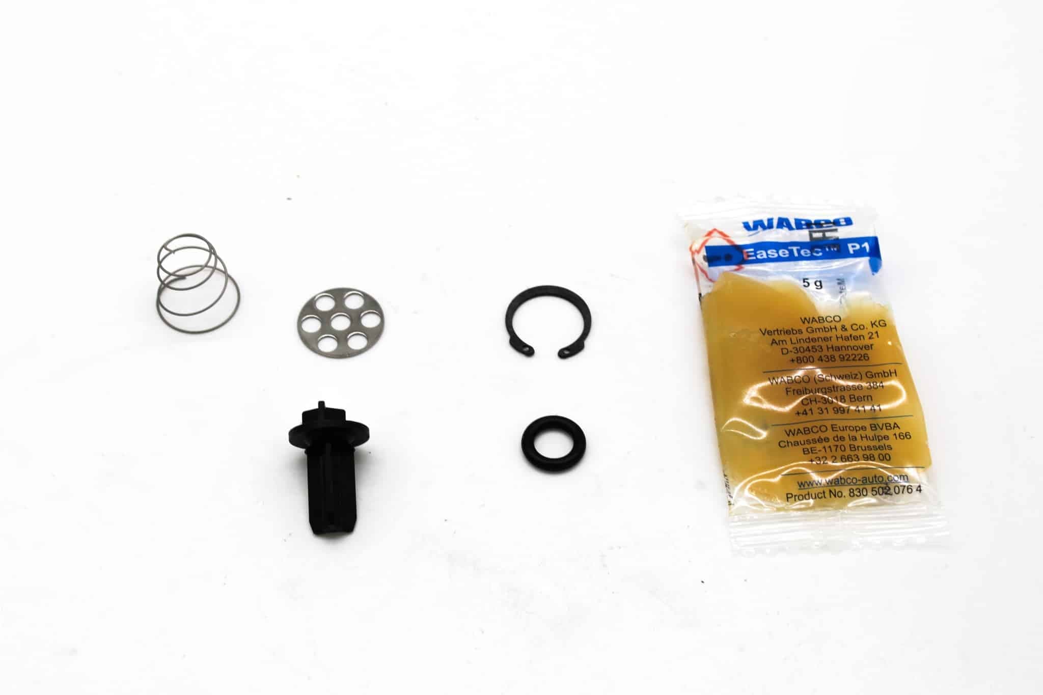 Kalmar Ottawa Set Check Valve Outlet Valve - 90026548 - Air System for yard trucks SKU 90026548