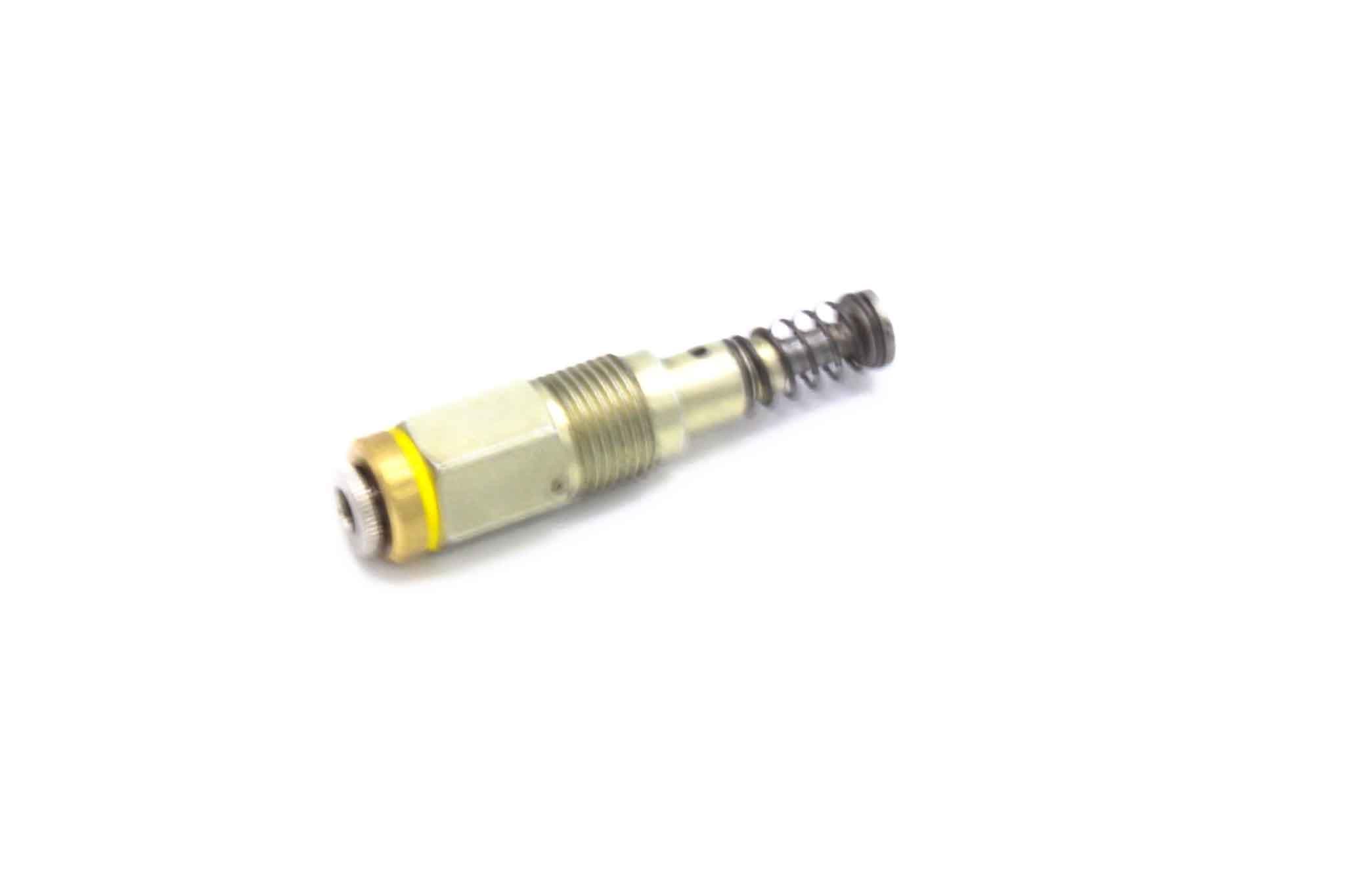 Kalmar Ottawa Injector Fitting - 90029531 - Fasteners for yard trucks SKU 90029531