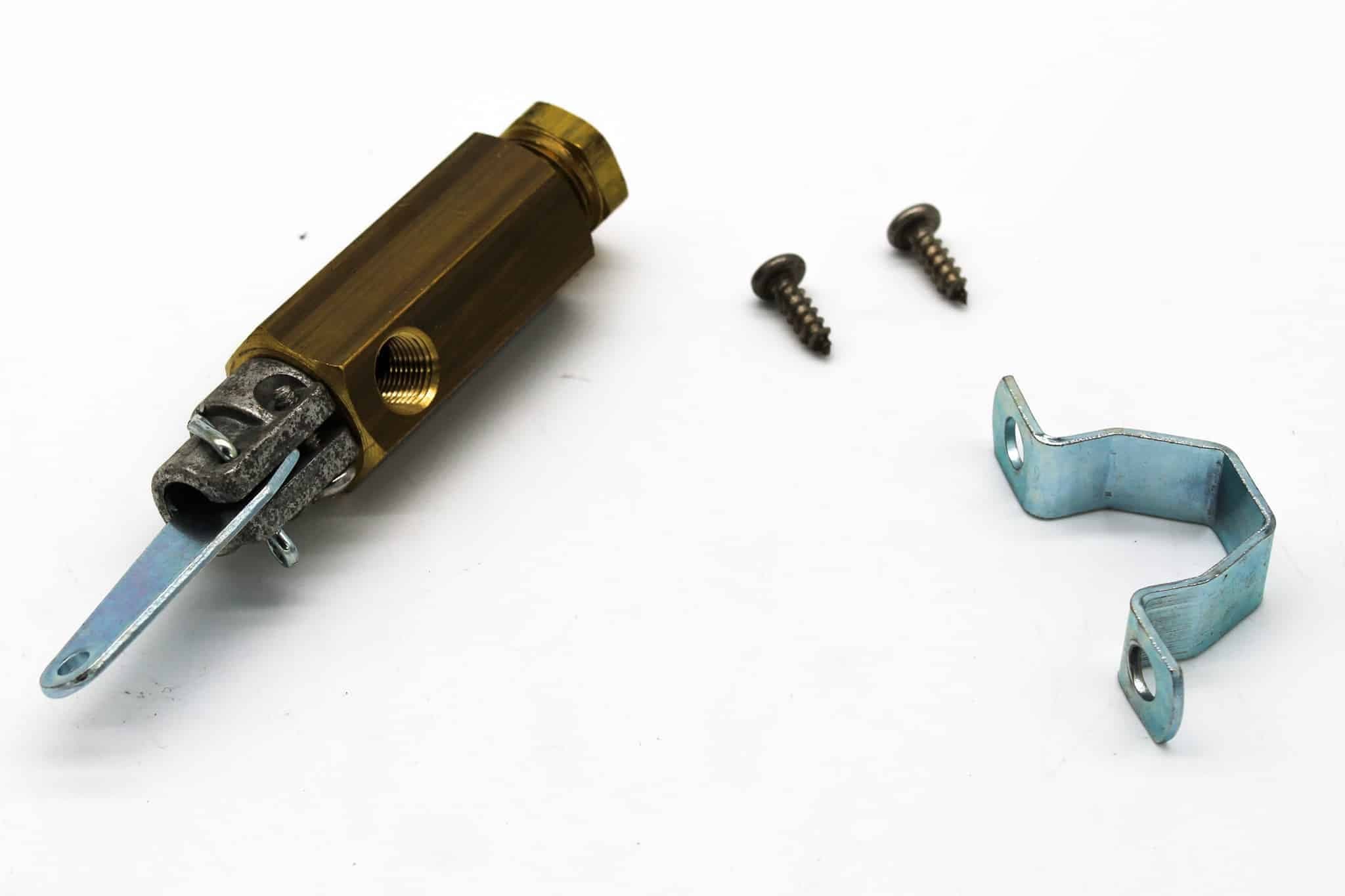 Capacity Brass Air Horn Valve - 906042 - Air System for yard trucks SKU 906042